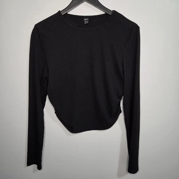 Black Ribbed Long Sleeve Ruched Side Crop Top - Size Large - Picture 3 of 8